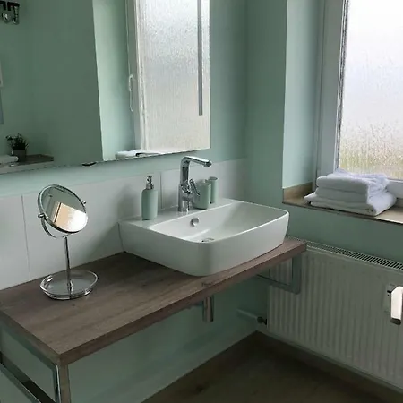 公寓 Fusslaeufig-zum-strand-wohnung-tidenblick-mit-balkon 维特丁