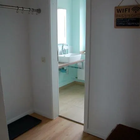 公寓 Fusslaeufig-zum-strand-wohnung-tidenblick-mit-balkon 维特丁