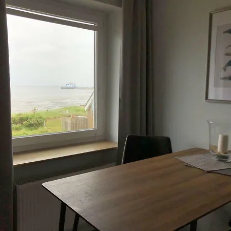 Fusslaeufig-zum-strand-wohnung-tidenblick-mit-balkon 公寓 *
