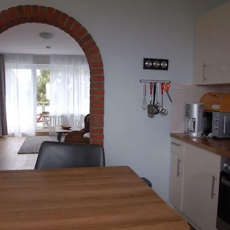 Fusslaeufig-zum-strand-wohnung-tidenblick-mit-balkon 公寓